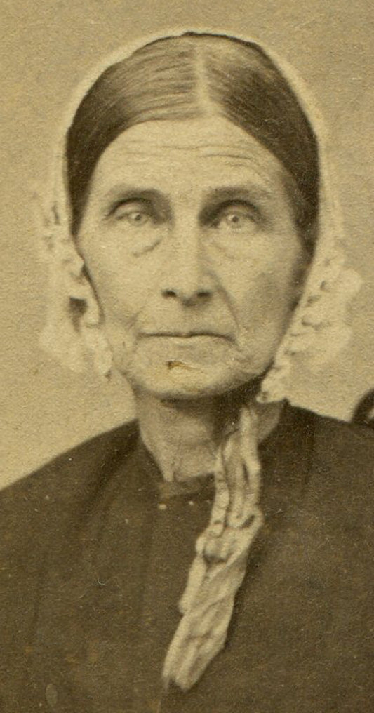 CIVIL WAR ERA TAX STAMP. THIN OLD WOMAN IN BONNET. CDV. CANTON, ILL.