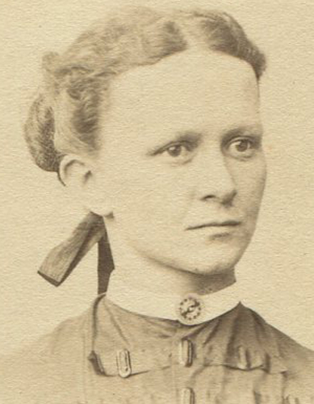 ANGRY EYED WOMAN. CDV BY DABB. PITTSBURGH, PA.