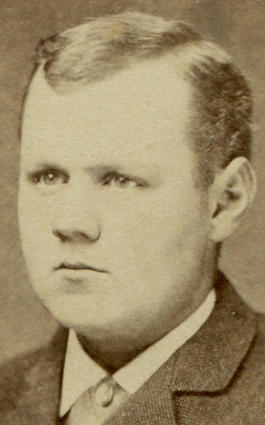 MAN, SAD/ANGRY EXPRESSION. CDV.