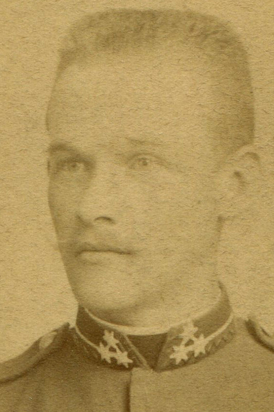 MAN WITH BUZZ CUT AND MUSTACHE, MILITARY UNIFORM. CDV.