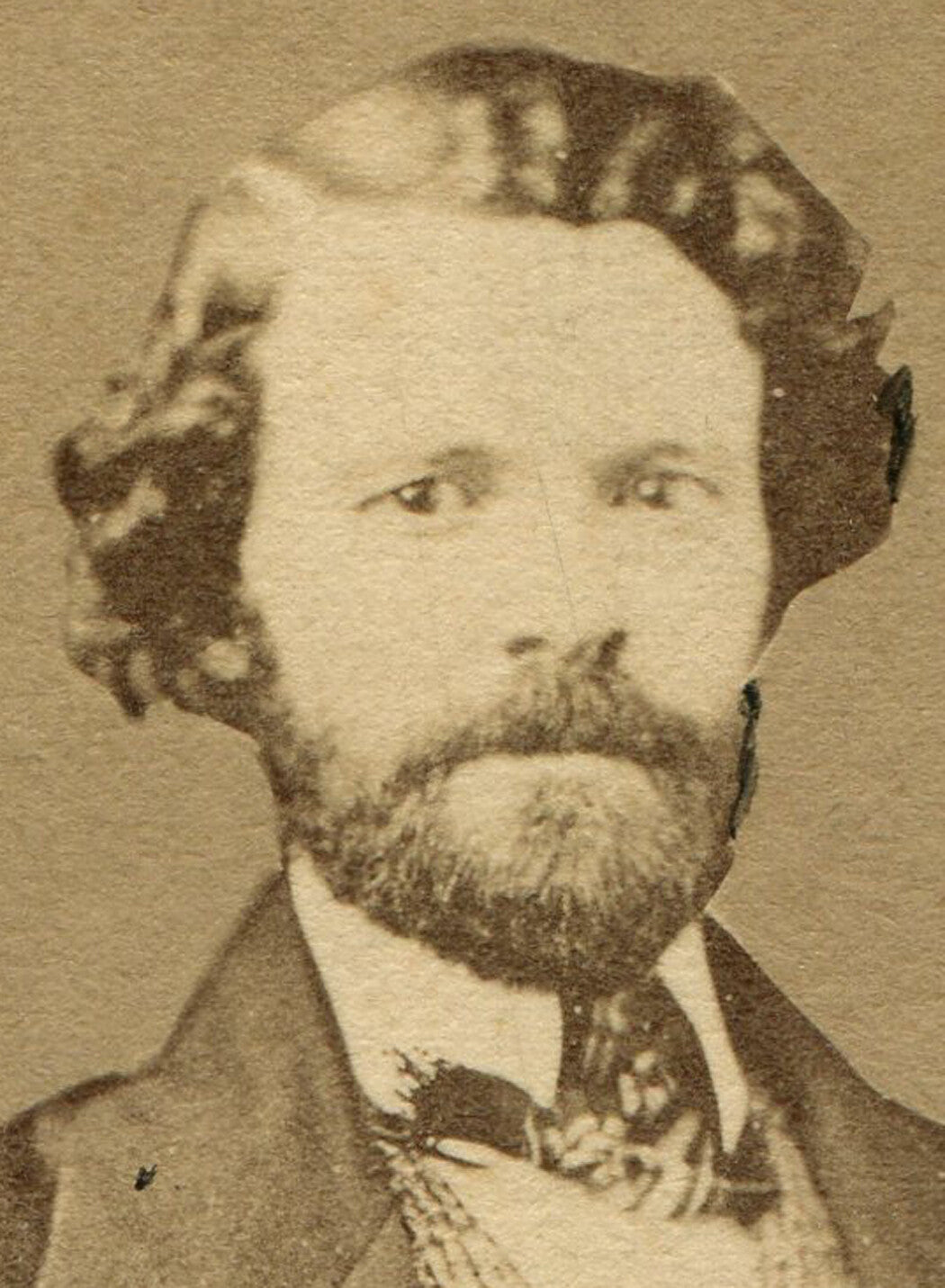 MAN WITH WAVY HAIR. EARLY CDV REPRODUCTION. PERIOD ALBUMEN CDV. PHILADELPHIA, PA