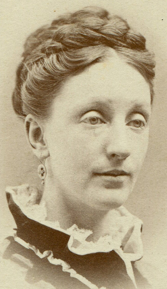 WOMAN IN HIGH RUFFLE COLLAR,HAIR BRAID. CDV. NORTHAMPTON, MASS.
