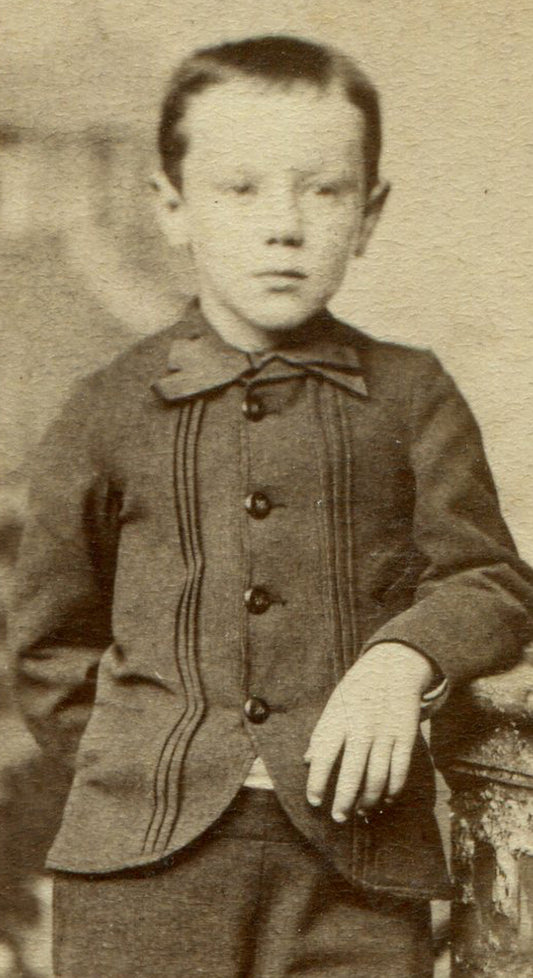YOUNG BOY, CASUALLY POSED IN RUSTIC SETTING. CDV. BETHLEHEM, PA.