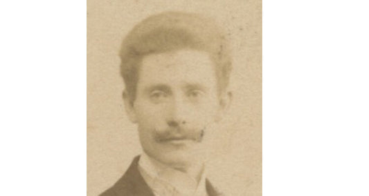 CDV PORTRAIT DAPPERLY DRESSED MAN, BERLIN, GRAPHIC BACK