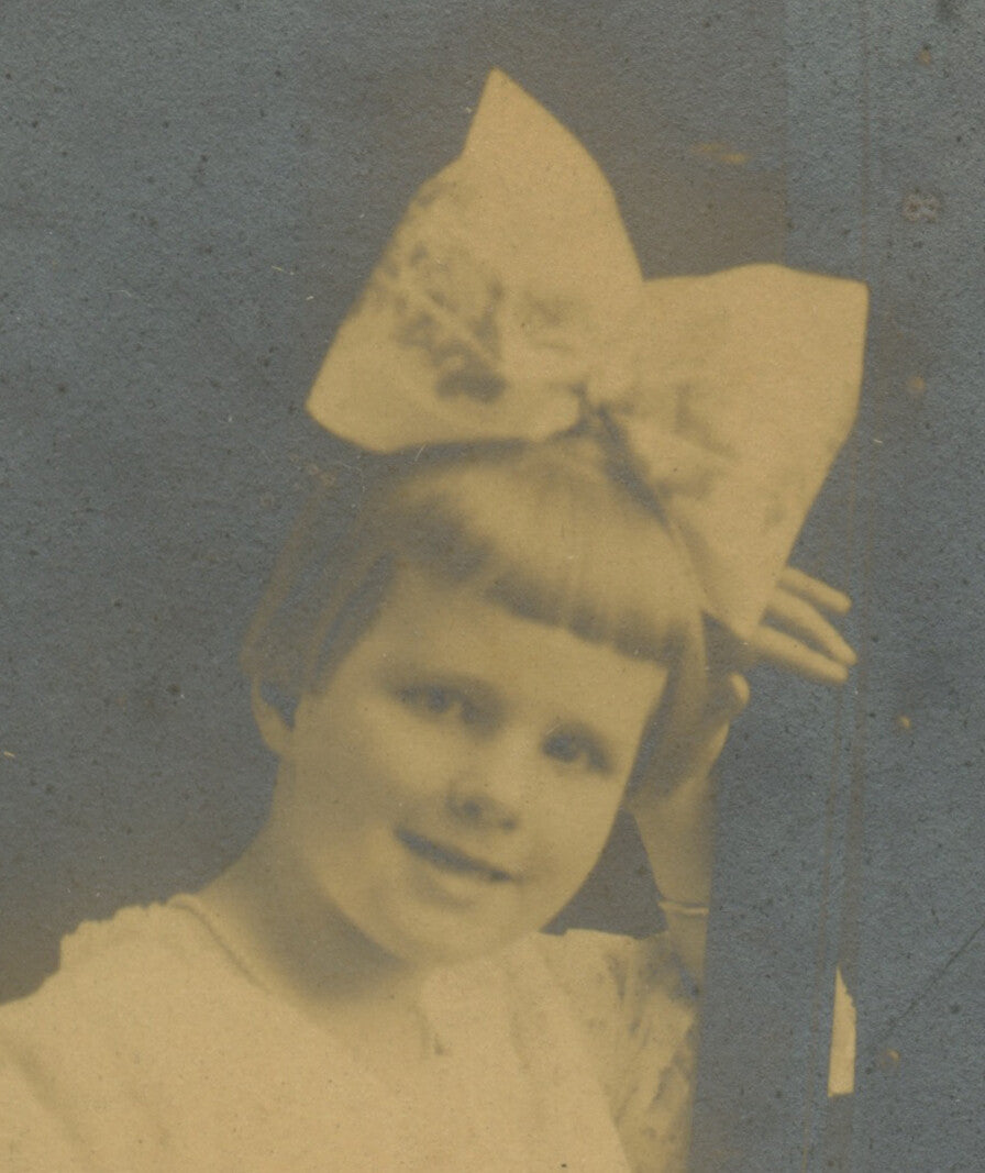6X11 INCH PHOTO LITTLE GIRL W/ NAMED MARGUERITE HAYNES IDED ON FRONT, CHICAGO