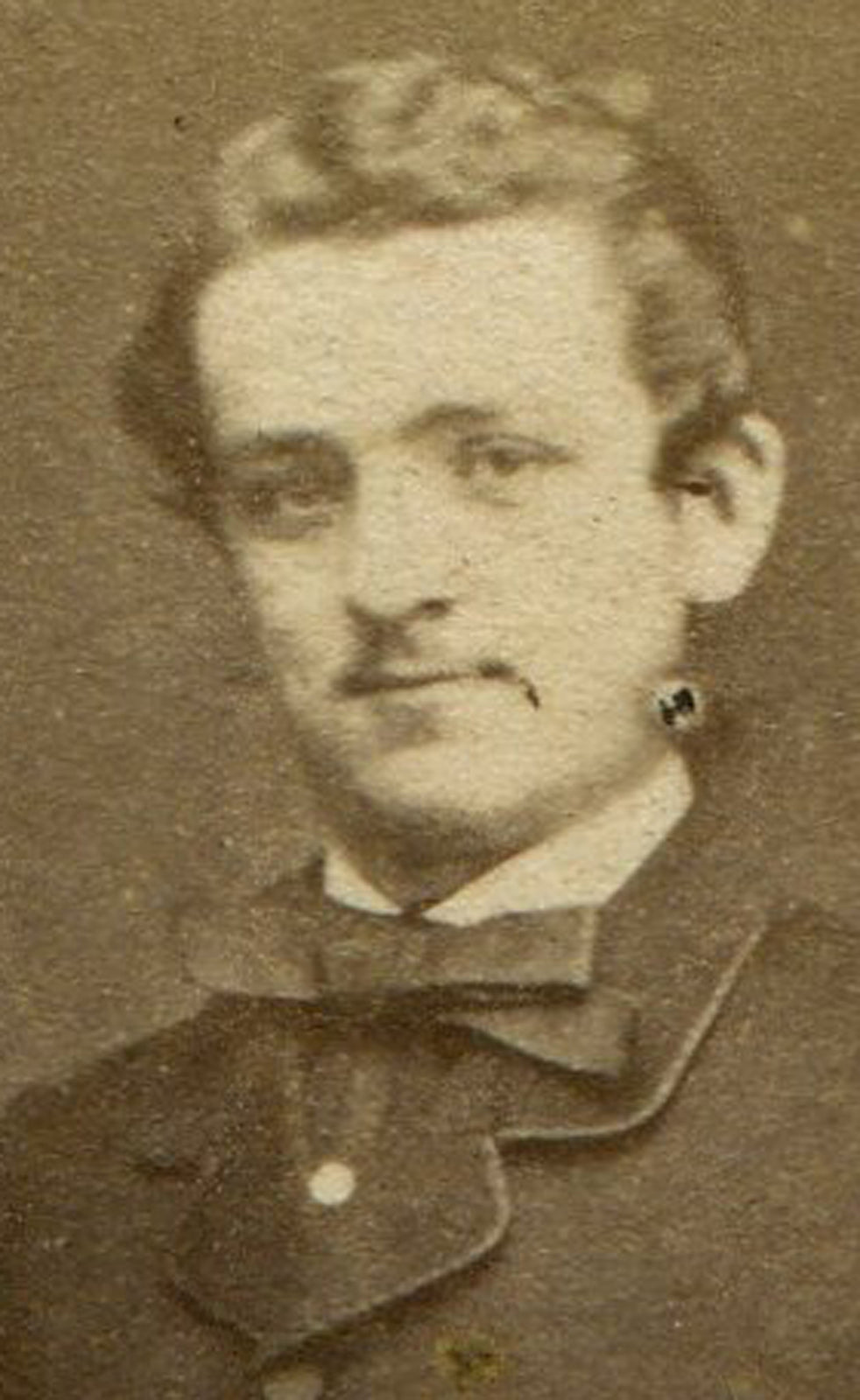 MAN IN VERY CONFIDENT STANDING POSE. UNIQUE. CDV.