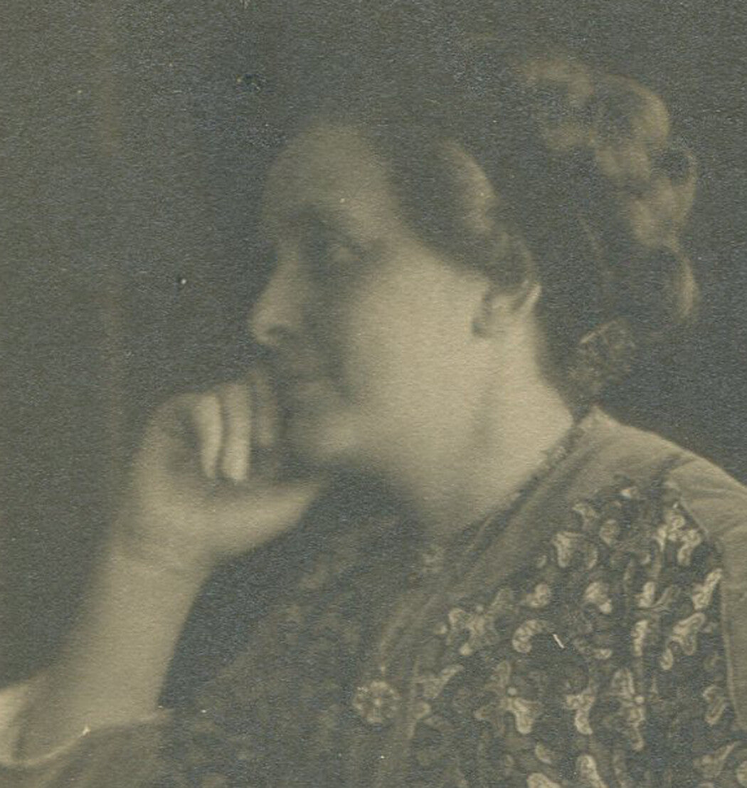 WOMEN/BABIES PHOTOS. CABINET CARD, 7 SET.  CHICAGO, ILLINOIS.