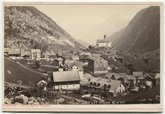 BEAUTIFUL VILAGE SCENE. URI, SWITZERLAND. CABINET CARD.