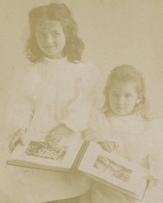 YOUNG SISTERS POSED W/PICTURE BOOK. LARGE CABINET CARD. SALEM, OREGON.