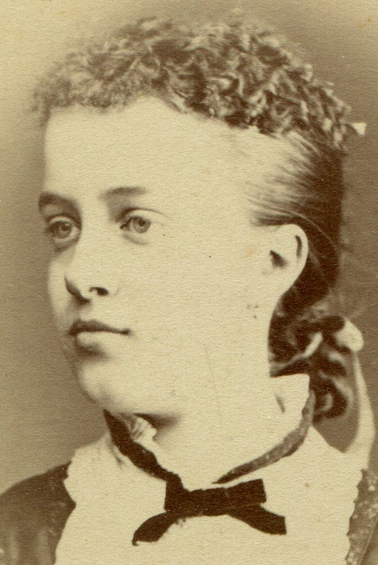 GIRL/YOUNG WOMAN, CURLY TOP HAIR STYLE. CDV.