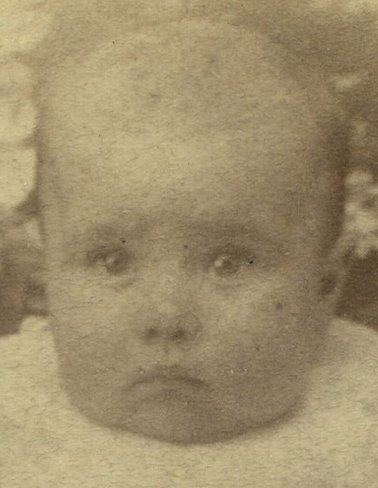 HIDDEN MOTHER W/ BABY. CDV. PRAIRIE CITY, IOWA.