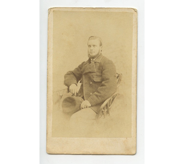 CDV STUDIO PORTRAIT MAN W/ BEARD + HAT IN HAND