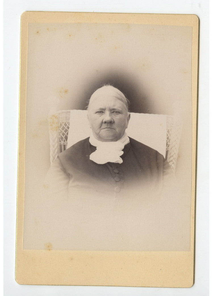 CAB CARD PHOTO SERIOUS OLDER LADY FROM BOSTON, MASS