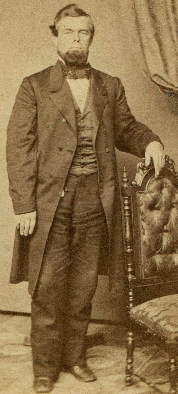 MAN OR VERY TALL LEPRECHAUN. CDV. PHILADELPHIA, PA.