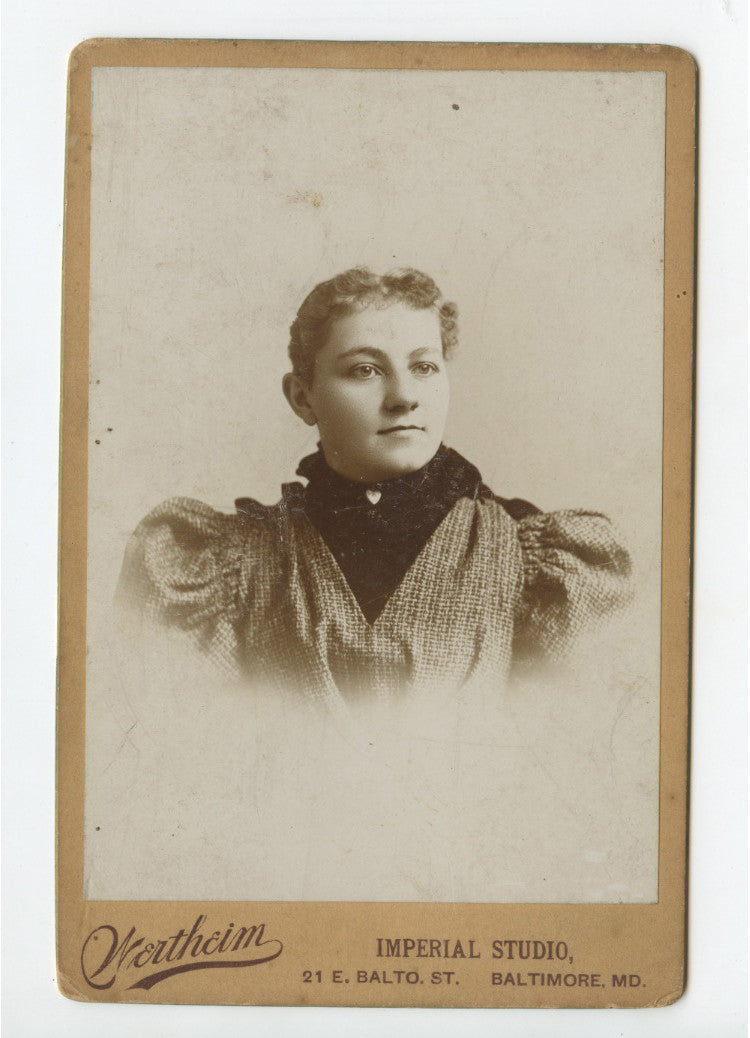 CAB CARD PHOTO LADY FROM BALTIMORE, MD, BY WERTHEIM