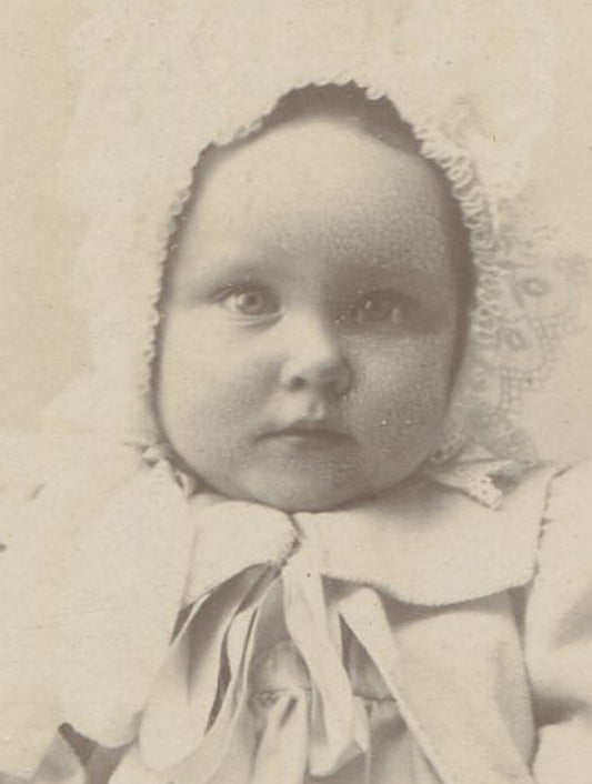 BABY IN BONNET, COAT. CABINET CARD. LIBERTYVILLE, ILLINOIS.