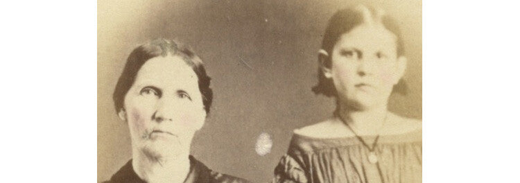 WATSONTOWN, PA, PHOTO, LADY + GIRL W/ / PRETTY DRESSES