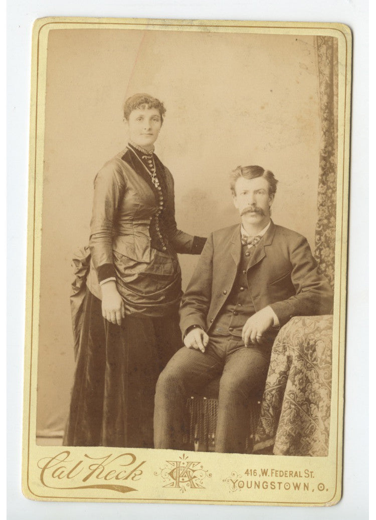 CAB CARD PHOTO MAN + WIFE FROM YOUNGSTOWN, OH, BY KECK, GRAPHIC BACK
