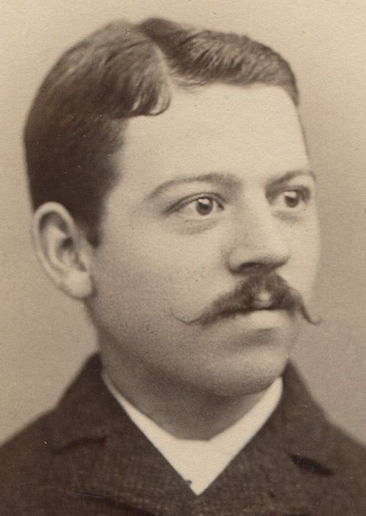 BEADY EYED MAN WITH WAXED MUSTACHE. CABINET CARD. KANSAS CITY, MO.