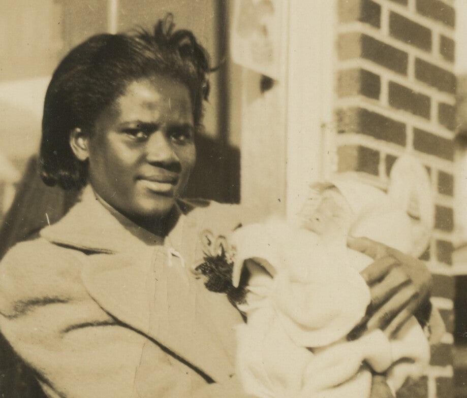 AFRICAN AMERICAN NANNY W/ WHITE BABY1930S, PHOTO