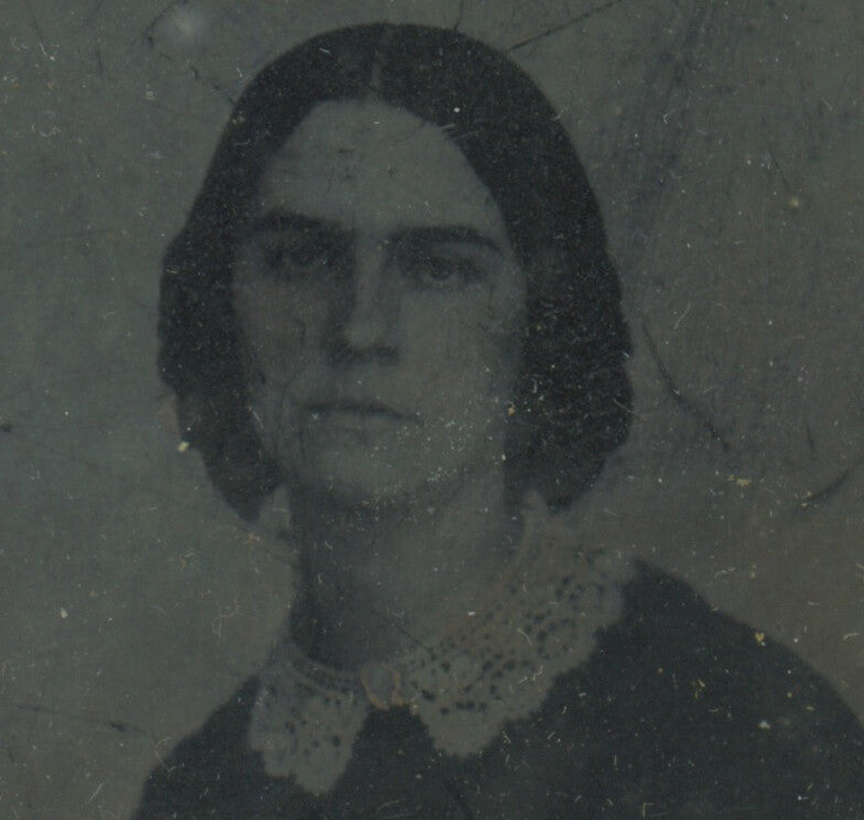 LADY W/ LACE COLLAR AMBROTYPE GILDED FRAME 1/6 PLATE