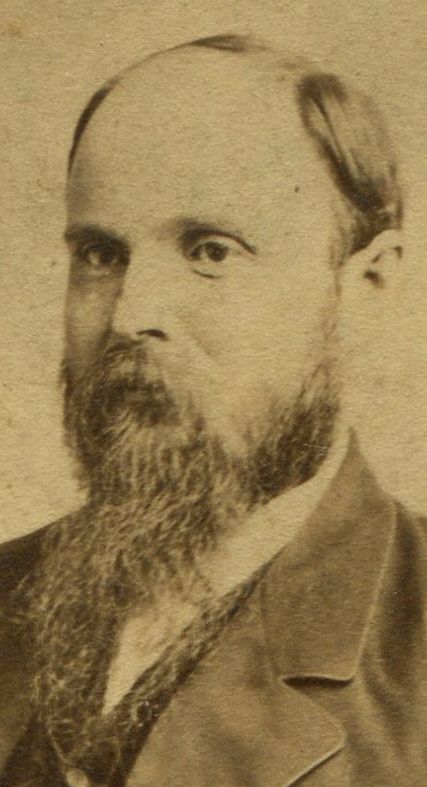 MAN POSED LIKE AN ARISTOCRAT W/ SORRY BEARD. CDV.