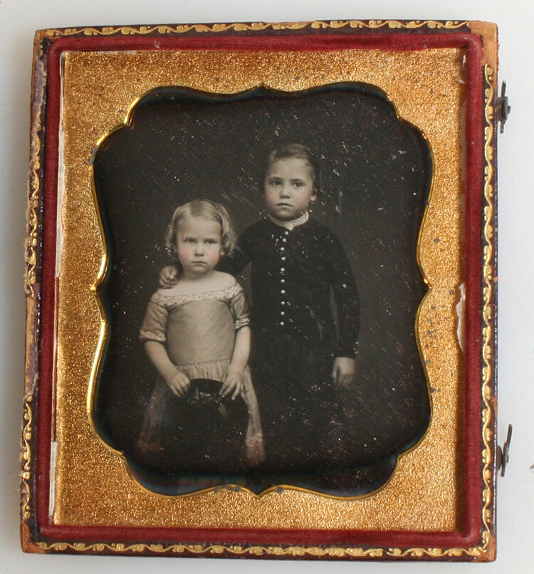 YOUNG SIBLING, AFFECTATION POSE, POUTY EXPRESSIONS. DAGUERREOTYPE, 6TH PLATE.