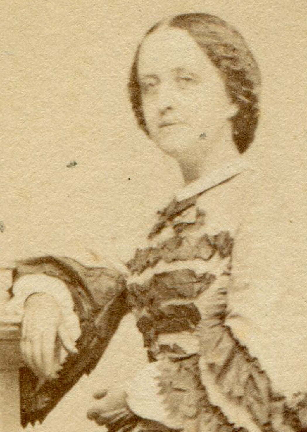 CIVIL ERA CDV. WOMAN IN PLEATED FULL HOOP DRESS. N.Y.