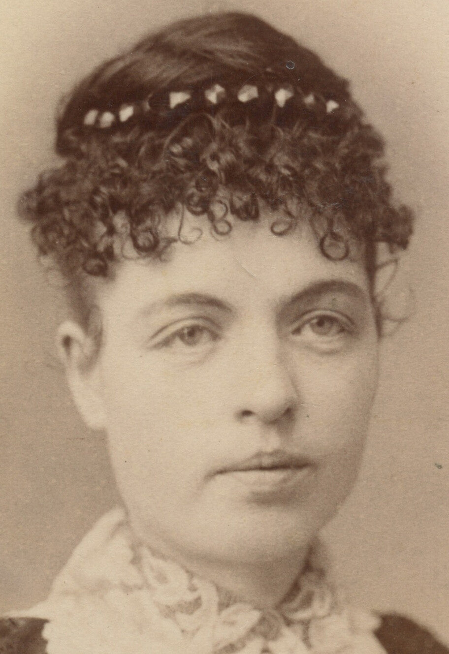 LADY W/ CURLS FROM MANCHESTER, NH, PHOTO BY COLBY