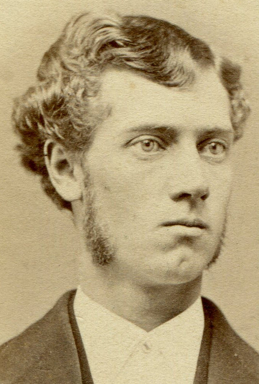 LONG FACED MAN W/LONG SIDEBURNS, WAVY HAIR. CDV. VERMONT, ILL.