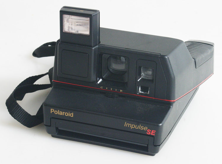 POLAROID IMPULSE SE 600 SERIES INSTANT FILM CAMERA WITH STRAP