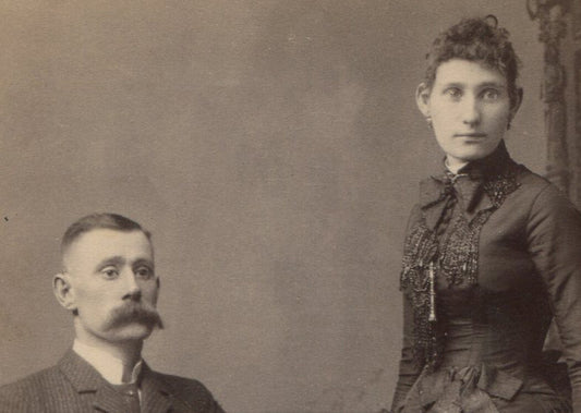 TALL THIN COUPLE, RATTLING BONES. CABINET CARD. OLEAN, N.Y.