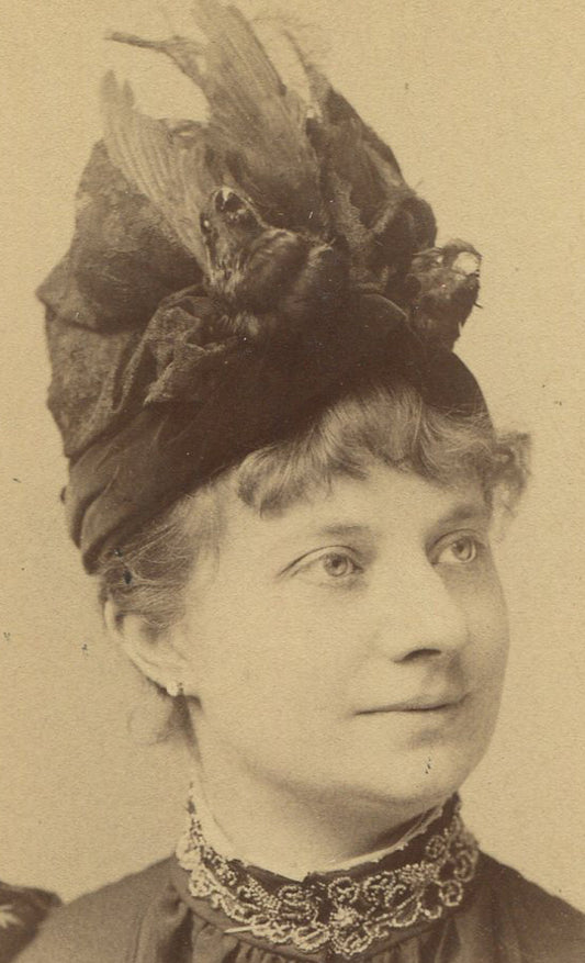 WOMAN WEARING DEAD BIRD HAT. WHOS THE FASHION VICTIM HERE? CABINET CARD. SARONY