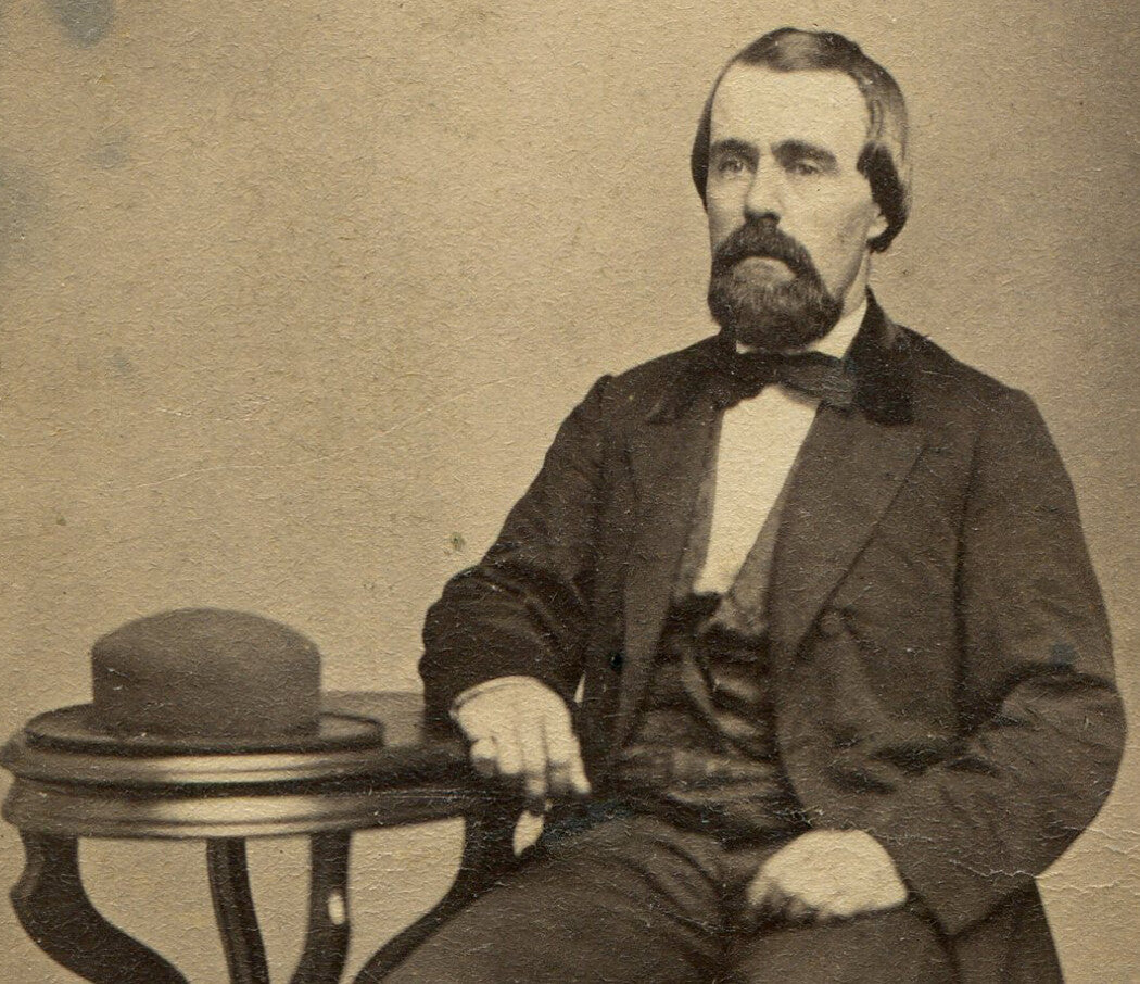 VERY WELL GROOMED BEARDED MAN. SEATED POSE, HAT ON TABLE. CULT LEADER. CDV.