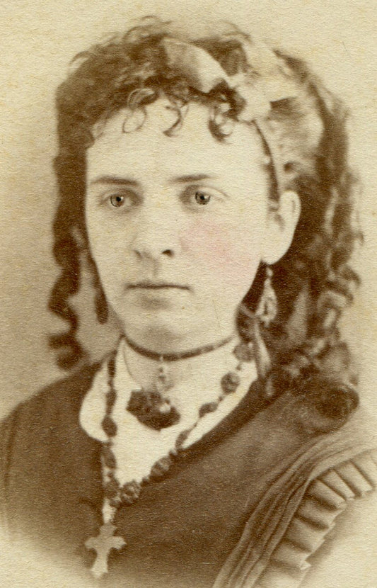 WOMAN, RINGLET CURLS, CHOKER NECKLACE AND CRUCIFIX. CDV. JEFFERSON, OHIO.