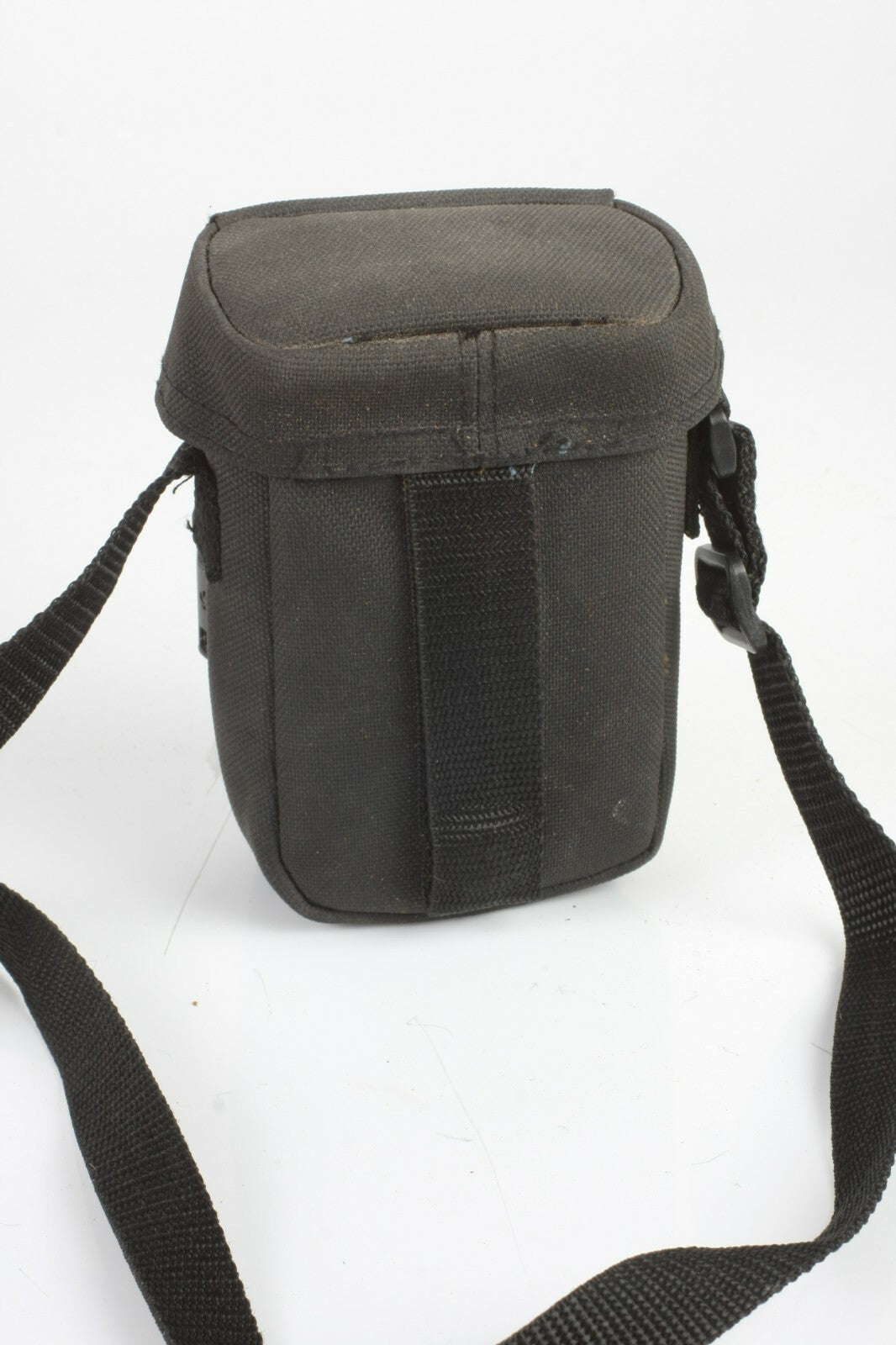 Samsonite Compact Digital Camera Case - Slim Protective Point & Shoot, Dark Grey with Black Trim, Travel-Ready