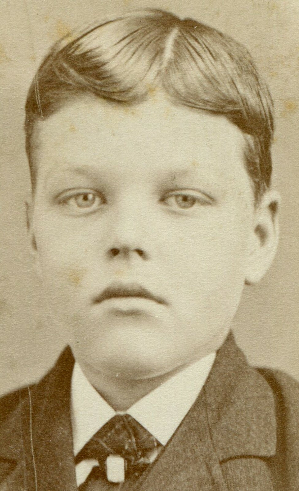 YOUNG BOY, POUTY FROWN. CDV. PITTSFIELD N.H.