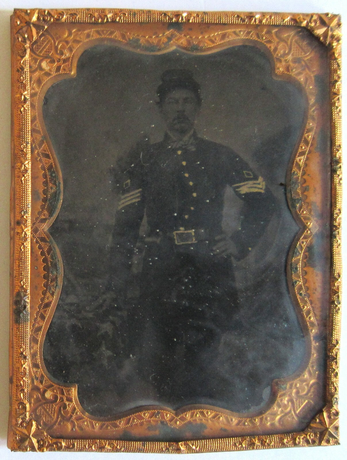 CIVIL WAR SOLDIER, SARGENT IN UNIFORM. TINTED 4TH PLATE.