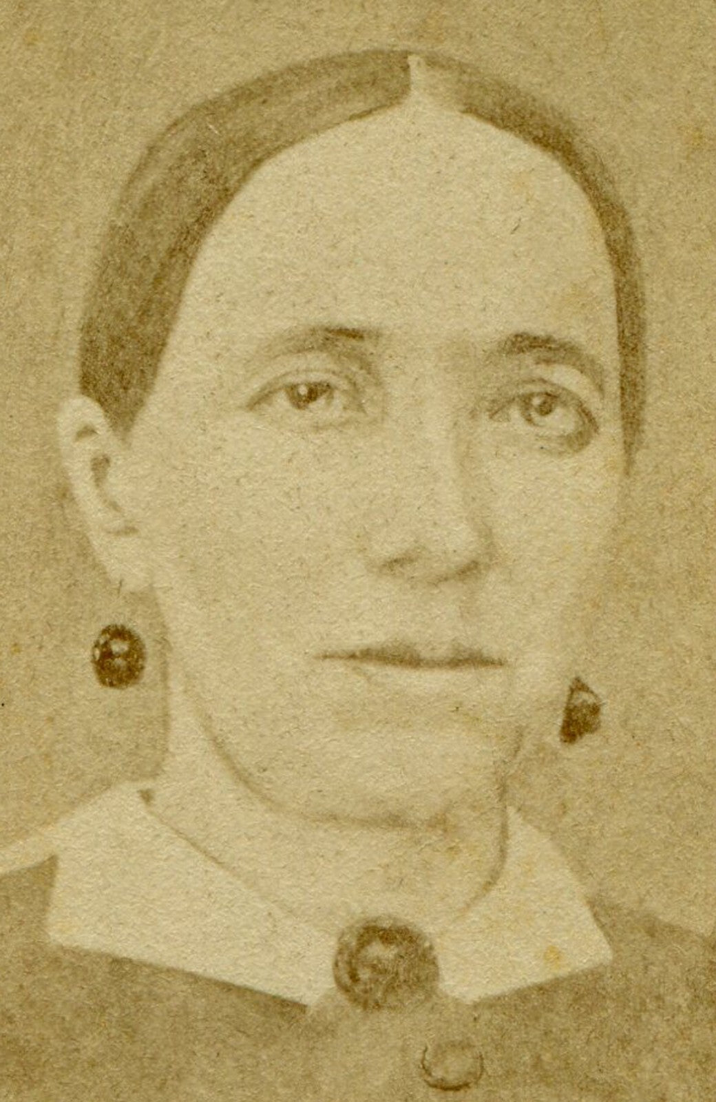 WOMAN WITH EARRINGS. CDV.