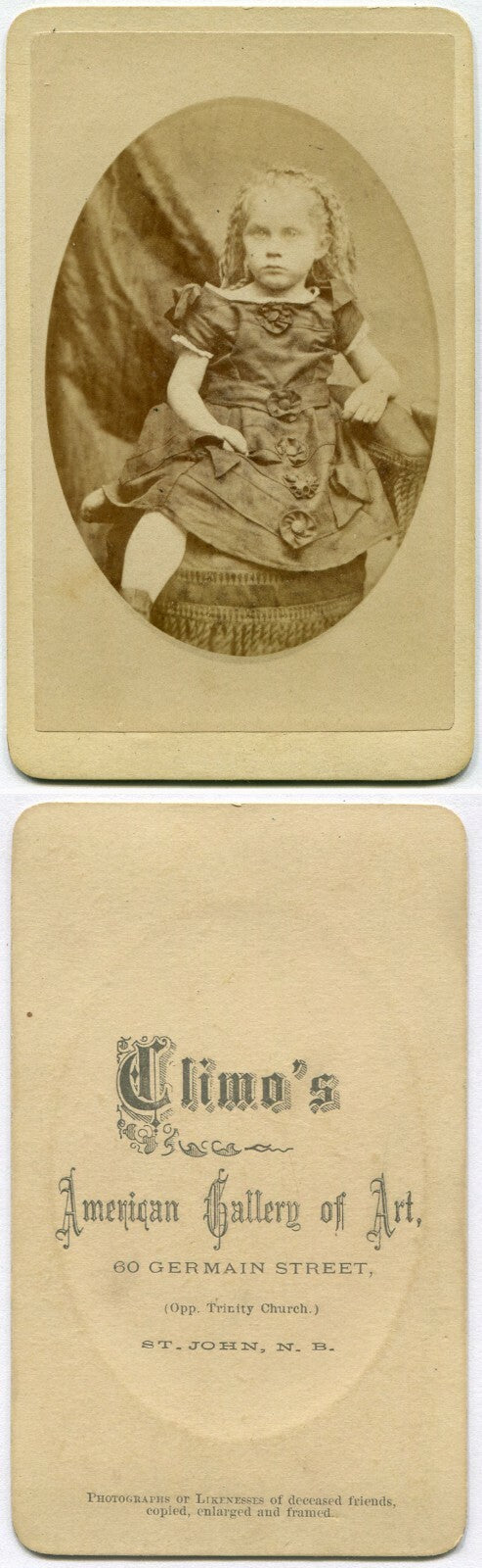 YOUNG GIRL, SEATED POSE/PRETTY DRESS W/BIG BUTTONS. CDV. ST. JOHN, NEW BRUNSWICK