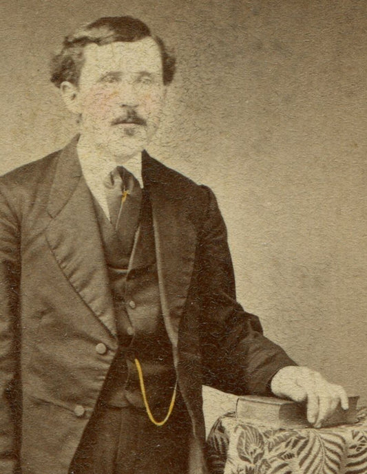 DWEEBISH MAN, STANDING POSE W/BOOK. TINTED CDV. PILLOW, PA.