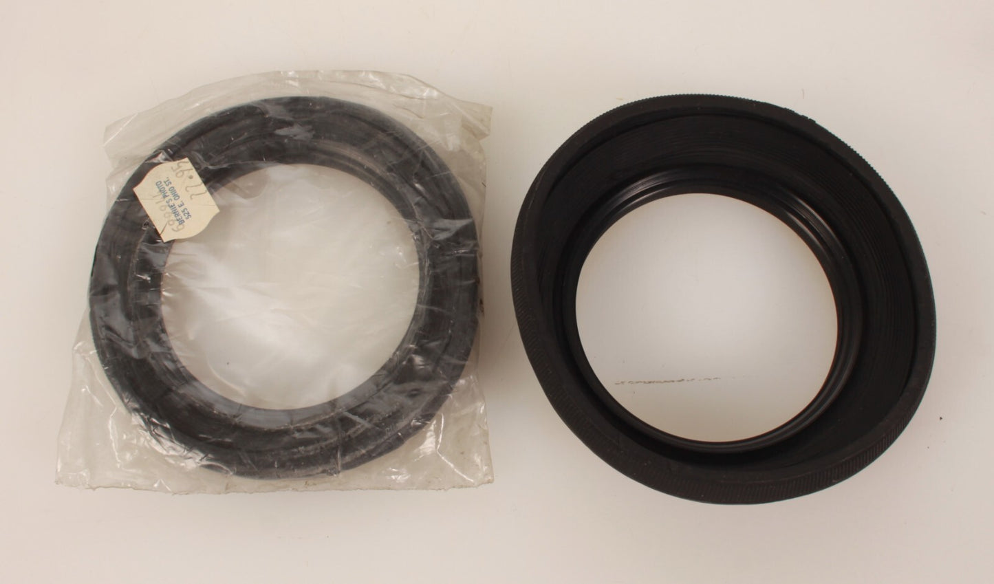 72mm Wide Angle Rubber Folding Lens Hood Shade w/ Screw-in Metal Ring