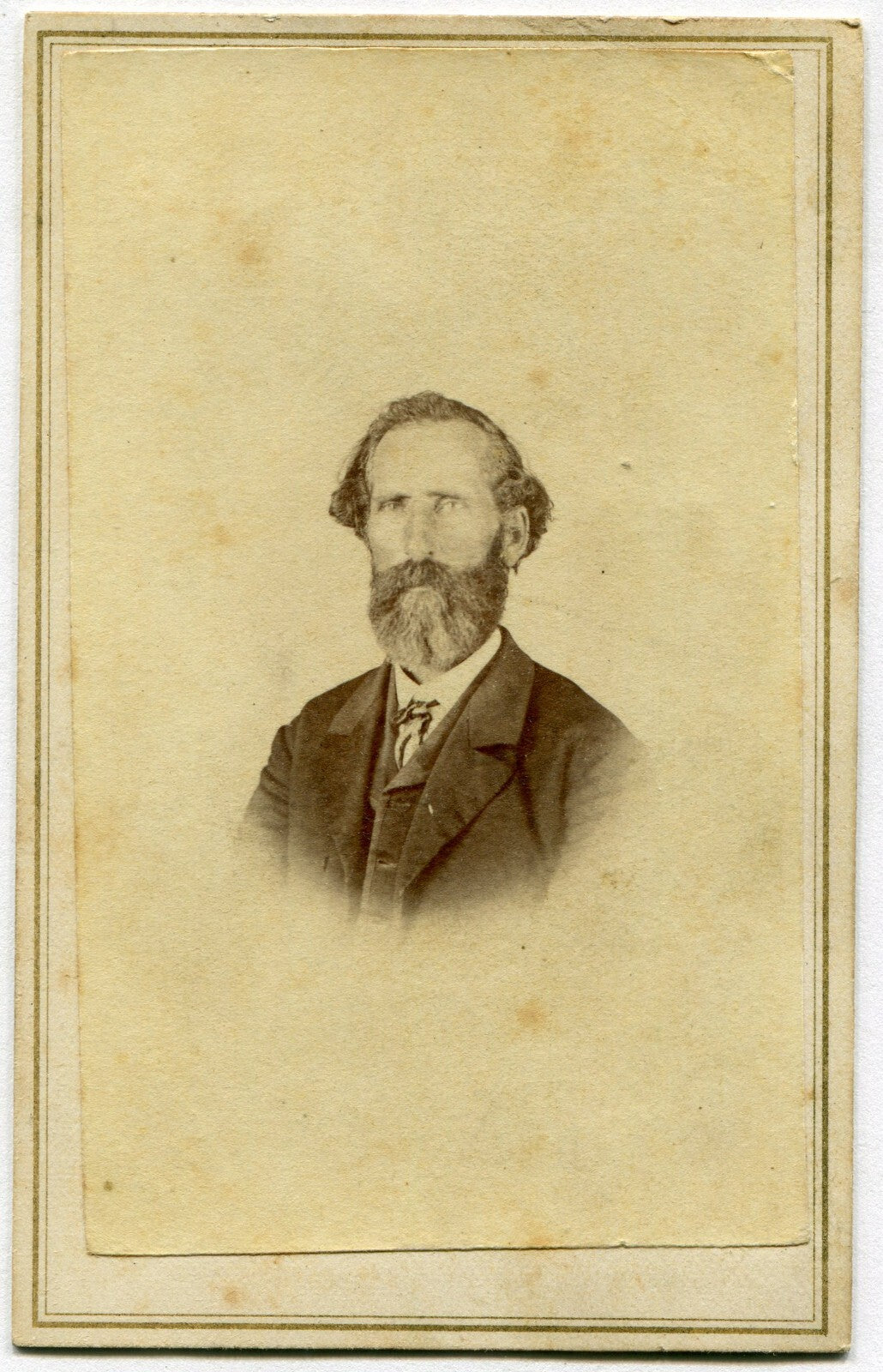 LONG FACED, BEARDED MAN. GREAT MAKER MARK BACK OF PHOTO ALBUM. CDV. BLUFFTON,IND