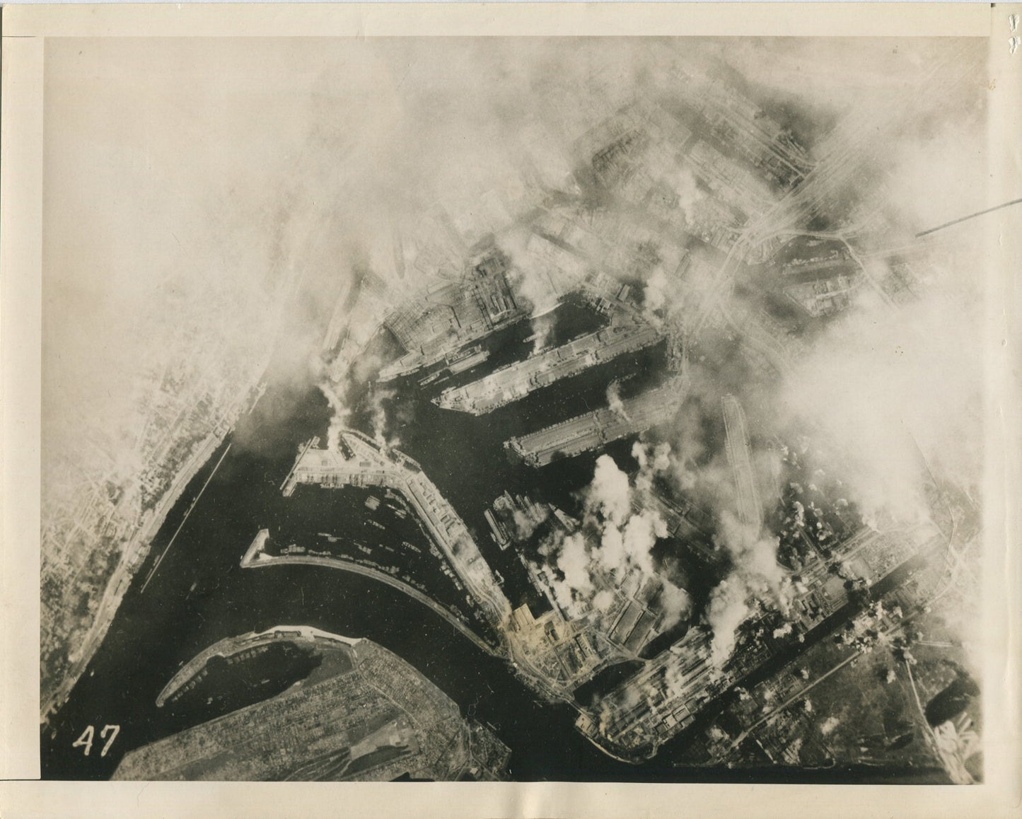 U.S. BOMBERS BATTER HAMBURG, GERMANY SHIPYARDS. WWII. (8X10 REPRINT)