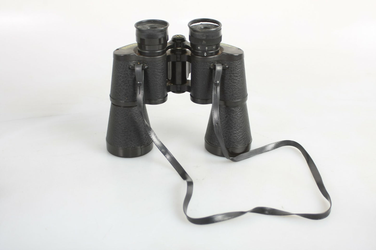Bushnell 10X50 Binoculars with Case