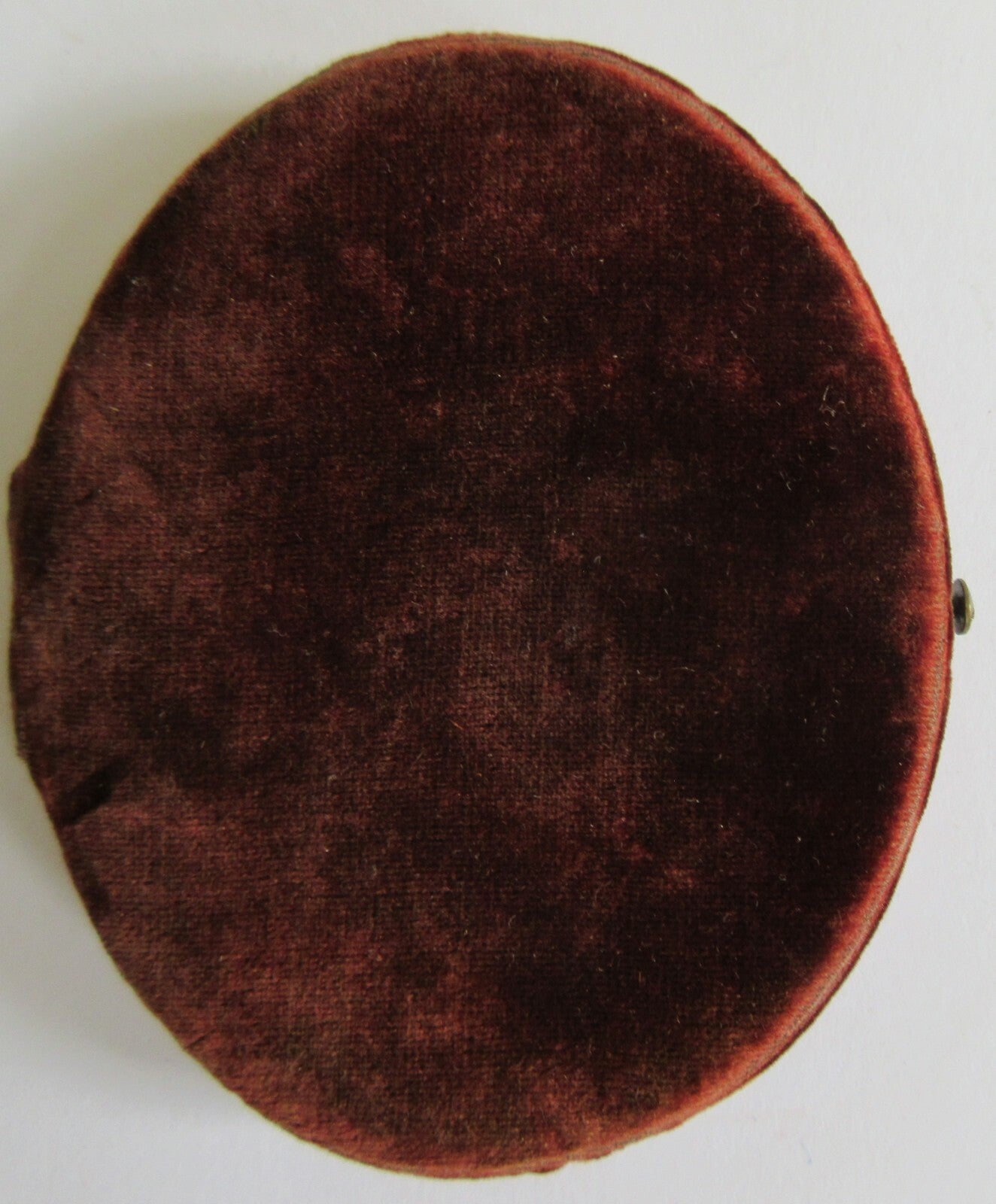 MAN,FISHERMAN CAP, BOW TIE. TINTED, PAINTED BACKGROUND, 9TH PLATE OVAL TINTYPE,