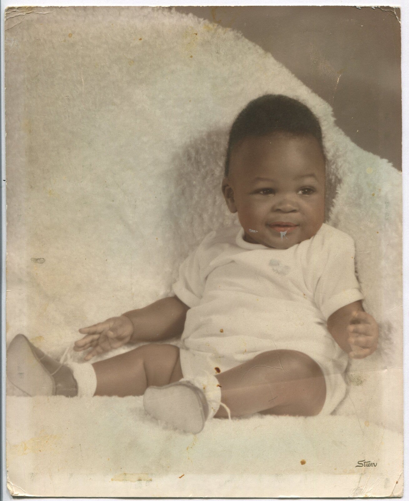 PORTRAIT, AFRICAN AMERICAN BABIES. 2/HAND COLORED 8X10 SILVER PRINTS. 1950-60.