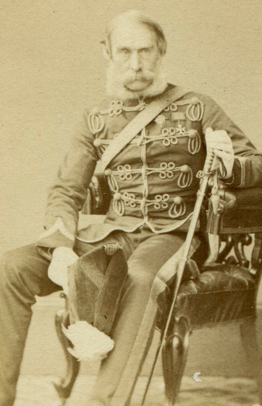 GERALD LANGLEY IN BRITISH MILITARY UNIFORM. CDV. LONDON, ENGLAND.