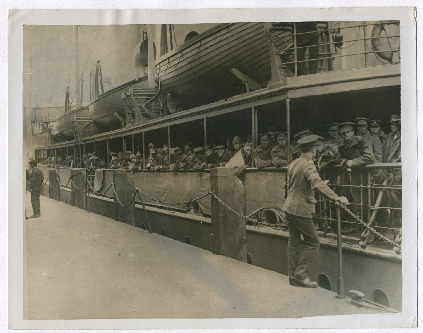 WOUNDED FROM FRANCE ABOARD BRITISH NAVAL SHIP. WWI. (8X10 REPRINT)