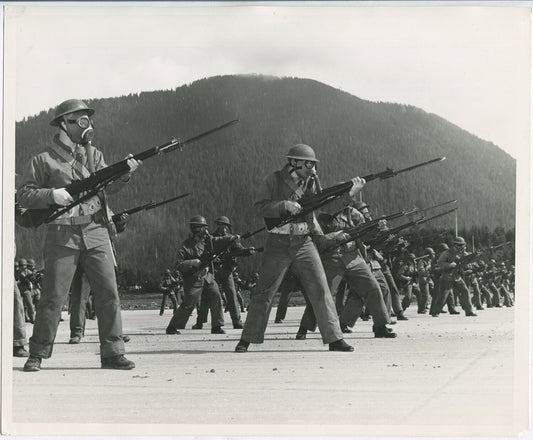 U.S. NAVY TRAINING/GAS MASKS. WWII, 1942. ALASKA. 8X10 B&W.